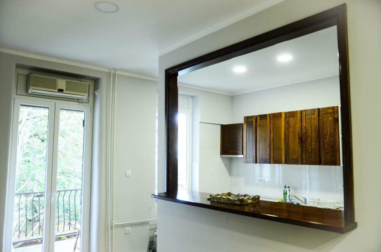 Downtown Apartment In Walk Zone With 3 Bedrooms And Garage Novi Sad Luaran gambar