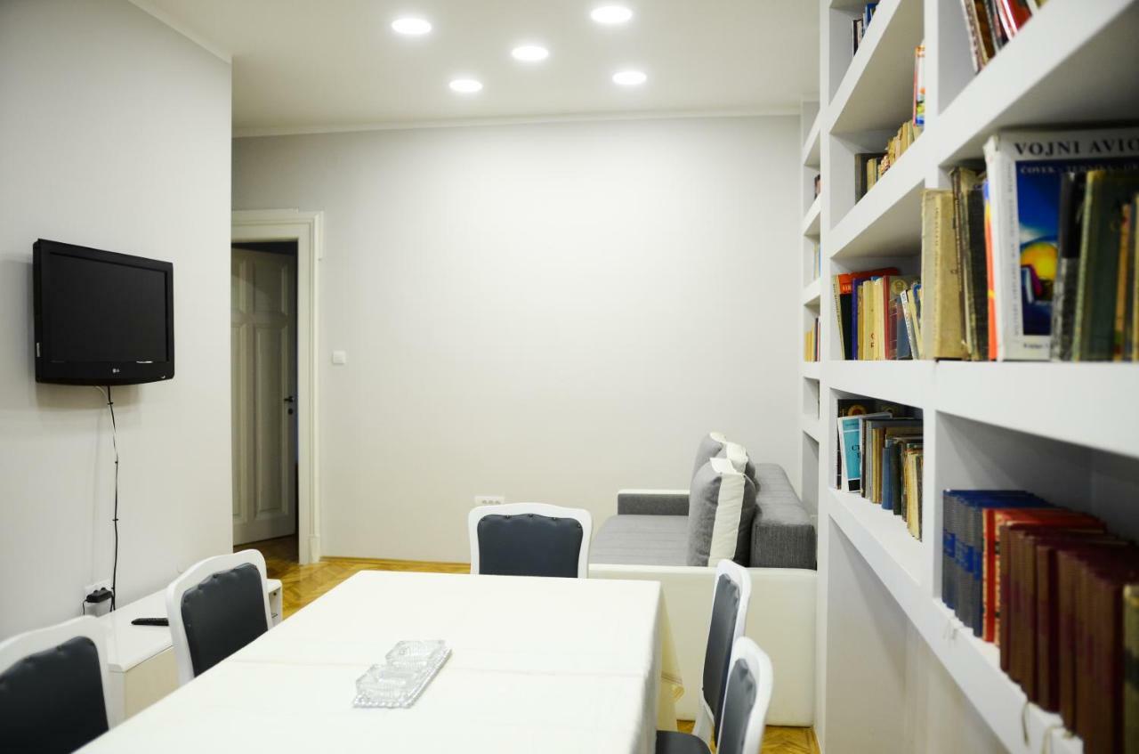 Downtown Apartment In Walk Zone With 3 Bedrooms And Garage Novi Sad Luaran gambar